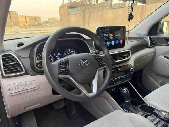 مكلف بالنشر 
للبيع 
السلام عليكم 
توسان ٢٠٢٠
ماشيه ٤٨ ميل
حادثها فقط جنطه خلفيه مبدله وقليل صبغ بالتكمه بدون لغد بدون شاصي بدون ايرباك 
السيارة فووول مواصفات عدا الفتحه 
كشن كهرباء تدفى تبريد 
تحكمات 
مكينه ٢٤٠٠
فور ويل 
سايد بريك بصمه 
بصمه مع بصمه ابواب مع جنطه
تبريد قطعتين
شاشه كبيره مع كافه تفاصيلها
كامره ٣٦٠ درجه
السعر ١٨٠ ورقه وبيها مجال
للاستفسار ***********
بغداد حي الجامعة بغداد
