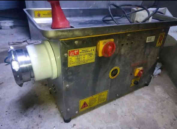 مكينة ٣٢ عملاقة  ثري فيز 
***********
موجودة بالموصل
