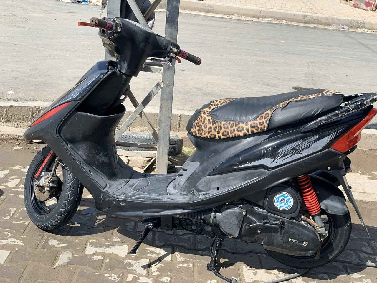 سلام عليكم للبيع ماكس عدلة دراجة مفتوحة نقصه كلجات امامية وباتري
سعر خاص او اتصل *********** مكانهة حي العسكري شارع الطاقة
