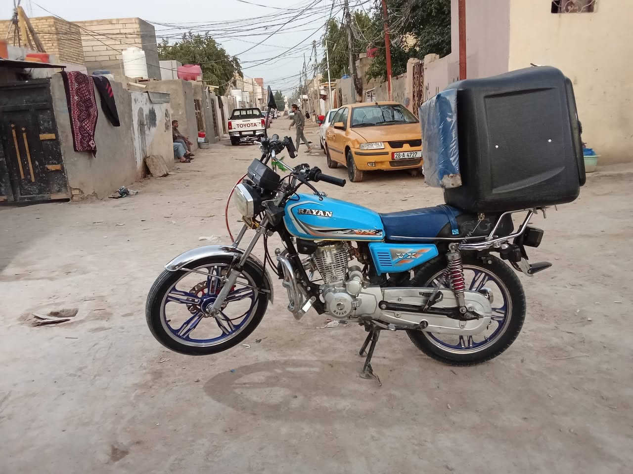 سلام عليكم دراجه سيفان نضيفه كلش شوفتك عينك مديل 2024 طالعه ب 2025 دراجه سنكر سعرهه 750 وبيهه مجال حك الجيه مكاني كوفه مو شراي لا تعبني وتعبك  رقم ***********
