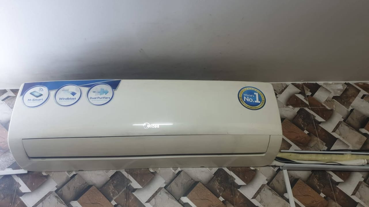سبلت للبيع ميديا سعر 350 نهايته تدفئة تبريد ثلج مشتغل موسمين ماداخل تصليح ***********
