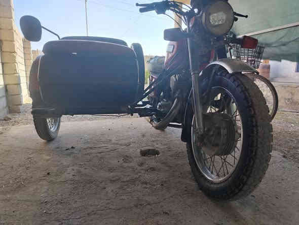 اسلام عليكم دراجه HHH جاهزه تايرات صدر مكينه ما مفتوح اغلبيت الدراجه ابلاد /السعر واحد ونص ويرهم مراوس امزت او هارلي او غير حسب القناعه/مكان الشرقاط
***********
