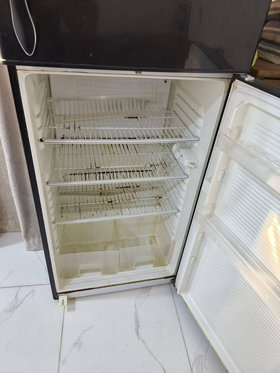ثلاجه بروده قليله للبيع سعر 75 وبيها مجال


**إذا كنت صاحب هذا الإعلان وتريد حذفه لأي سبب، رجاءا أرسل رسالة إلى الدعم الفني**