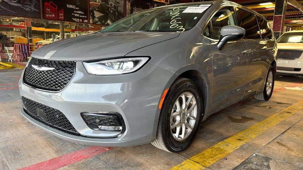 السلام عليكم كرايسلر باسفيكا 2023
سياره بسمي بغداد رقم جديد وهزه لل 2027.اني مرقمها 
           
   حجم المكينه :3600 V6

     المسافة المقطوعة :51

         الحادث موضح بالصور نص دعاميه والجاملغ الامامي بي بارد الربع الجوه كلش مبين بالصوره

الايرباك طاك دركه ودشبول والادار الامامي
 
مصروف على السياره ب 1300

بوكس سعره 500 الف

سبايدرات سعرهم 300 

سبير 100

البجم كله نانو كصه القماره والبنيد والدعاميه والايتات سعرهم 500
 
طخم تاير جواها 
#مواصفاتها  السياره فول عده البنورامه

كير ماوس

بصمه 

بصمة ابواب

كشنات جلد 

.حساسات خلفي امامي

.تشغيل عن بعد

.ويل كب كروب واني صابغه حراري شذري سبع اللوان 

.كشن السايق كهرباء

هندبريك بصمه

صندوك كهرباء شفط

.بيبان كهرباء(تحكم بالريمونت ايضاً)

.بردات خلفيه بلاديه

.لايتات لد الشكل الجديد 

.ثلاث قطع تبريد

. 7 منافذ usb

.كشنات vip منفصل

.شاشة كبيرة كاربلاي

كشنات خزن

.تدفئة كشنات

.تدفئة ستيرن

.تحكم ستيرن فوول

. 7 منافذ تايب سي

السعر : خاص 

 للاستفسار هذا رقمي ***********

مكاني العماره ميسان
