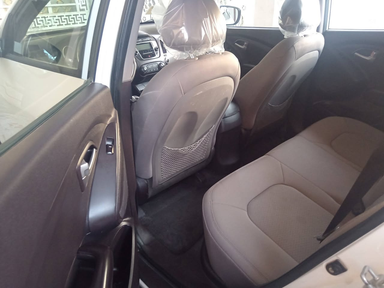 سلام عليكم توسان موديل ١٣ خليجي مكفولة كفاله عامه مكينه وكير وتبريد وحداديه مكفولات سياره جديده جدنا ماشيه ١٤١ حقيقي سياره مال جناي سعر ١٤٩ مكاني بابل مركز ***********
