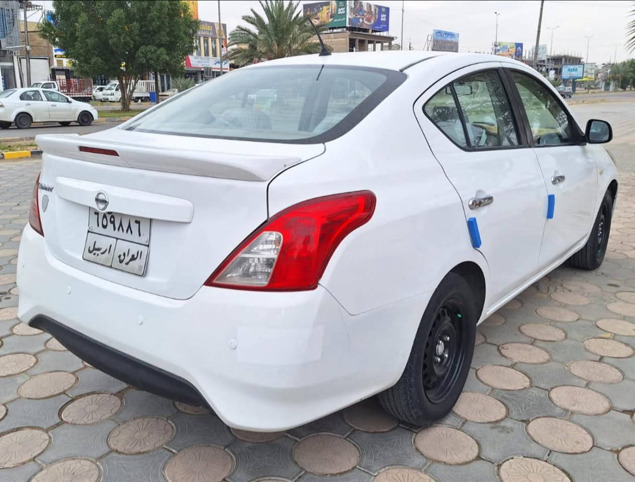 نيسان صني هندي بليتة زركة 2021
رقم أربيل تحويل وكالة مضمون بأسم شركة دلير خسرو 
حساسات تحكمات ستيرن سبايدر ويدات نيكل كامرة شاشة كار بلي 
محرك كير كفالة حدادية مكفولة 
بيها سونار موجودة كل التفاصيل بي 
مكانها النجف 
السعر 100 بيها مجال بسيط 

***********

بي واتساب موجود اتصل عليه
