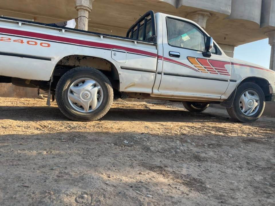 للبيع تويوتا 1995 بدون صبغ 
***********
