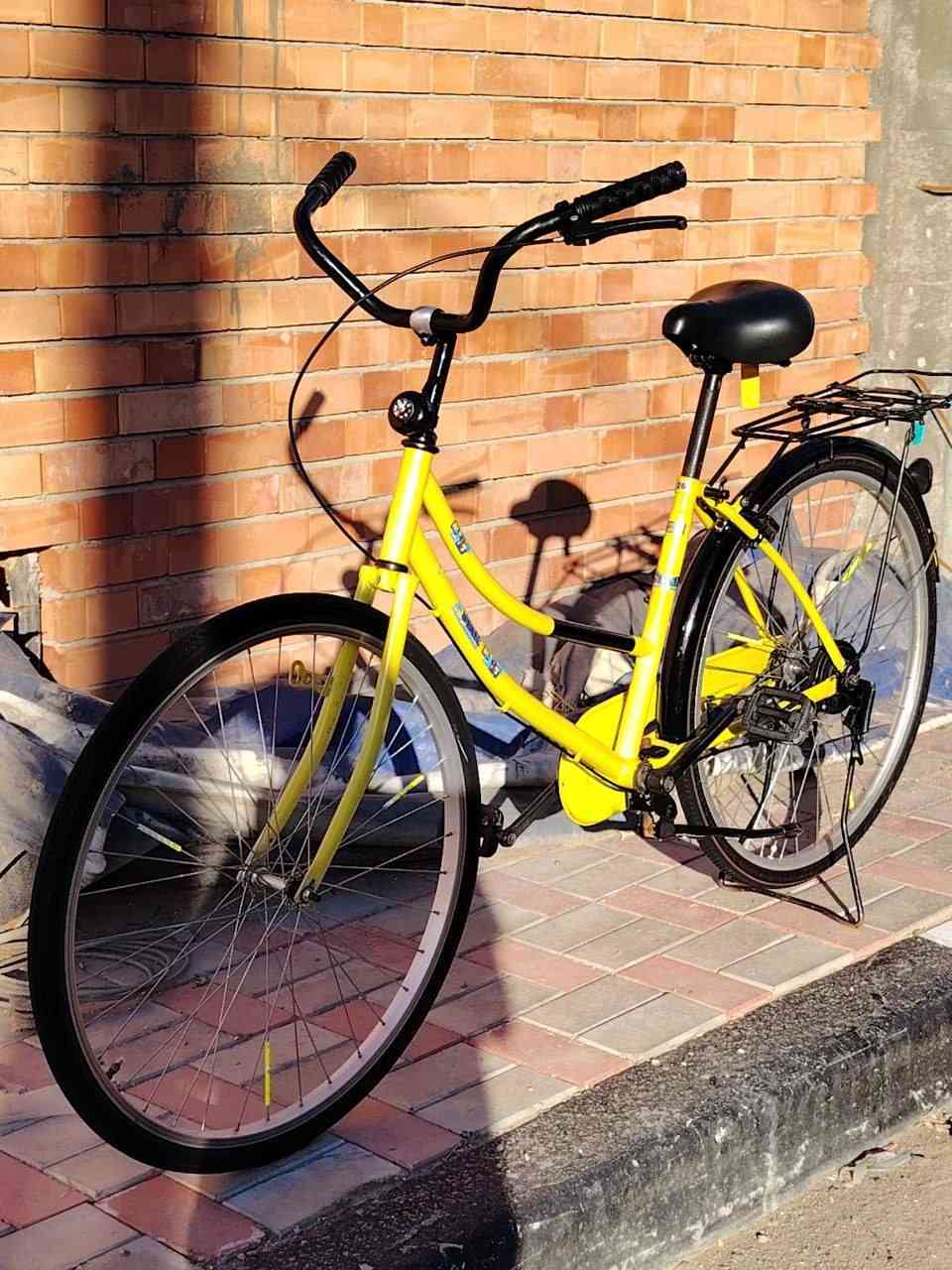 للبيع بايسكل بطه حجم 26الون ليموني 💛
شخوط قليله مال حاويه مكاني كربلاء انتفاضه الثانيه قرب محطه سما كربلاء السعر 100وبيه مجال الطيبين للاستفسار رقم هاتف *********** موجد وتساب
