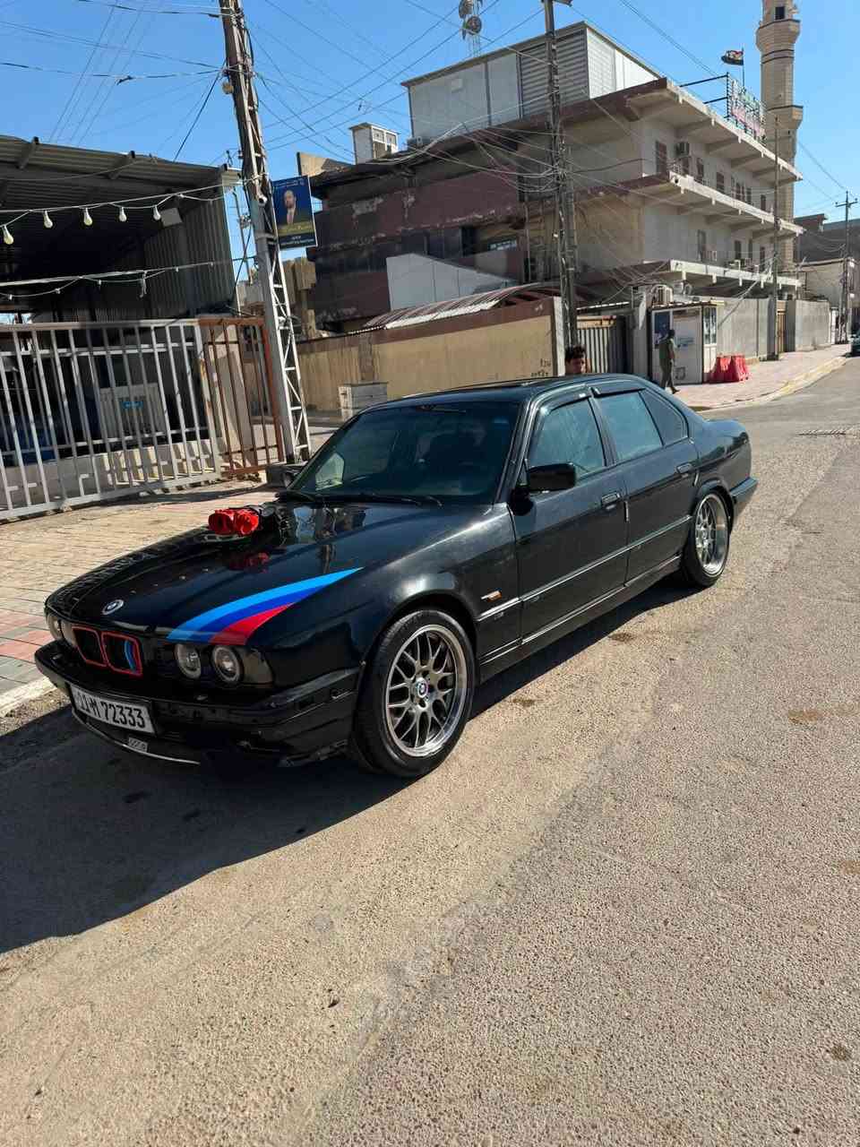 سلام عليكم للبيع بي ام 525 موديل 91 محدثه 95داخل وخارج تبريد شغال سياره جاهزه مبرمجه صوت وطلقات كير عادي zf العنوان فلوجه السعر ٥٥ وبي مجال رقم الهاتف ***********
