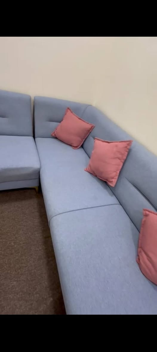 سلام عليكم
سلام عليكم 
كورنر للبيع وياهن كوشات وطبلات ٤
بي ملاحظات بالاسفنج سعره ٤٠٠ قفل 
رجاءا اخوتي بس الي يريده يعلق الموضوع ميستاهل عمله سعره مناسب 
بغداد الحريه 
وهذا رقمنه بي فقط واتساب ***********
