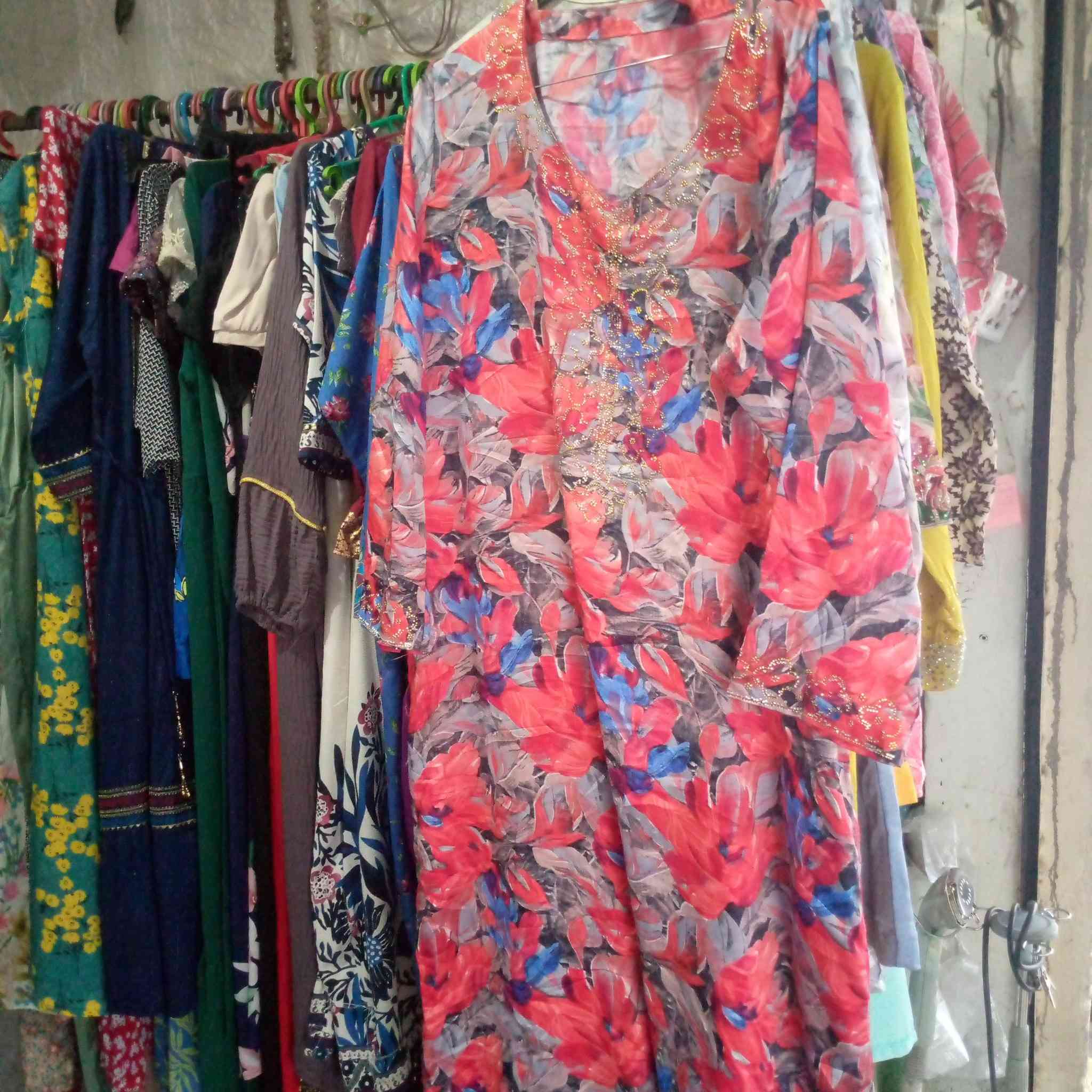 فساتين مناسبات بناتي ودشداشه مخور نسائي بناني اطفال باله محل أبو سعد القياره قرب فرع  التربية الشارع العام


**إذا كنت صاحب هذا الإعلان وتريد حذفه لأي سبب، رجاءا أرسل رسالة إلى الدعم الفني**