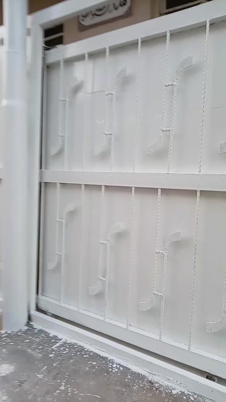 سلام عليكم مشتل للايجار منطقة سريدات ٥٠ متر مشتل جديد نظيف طابق واحد إيجار ٢٠٠ اتصال ***********ابويمامه تحياتي للجميع
