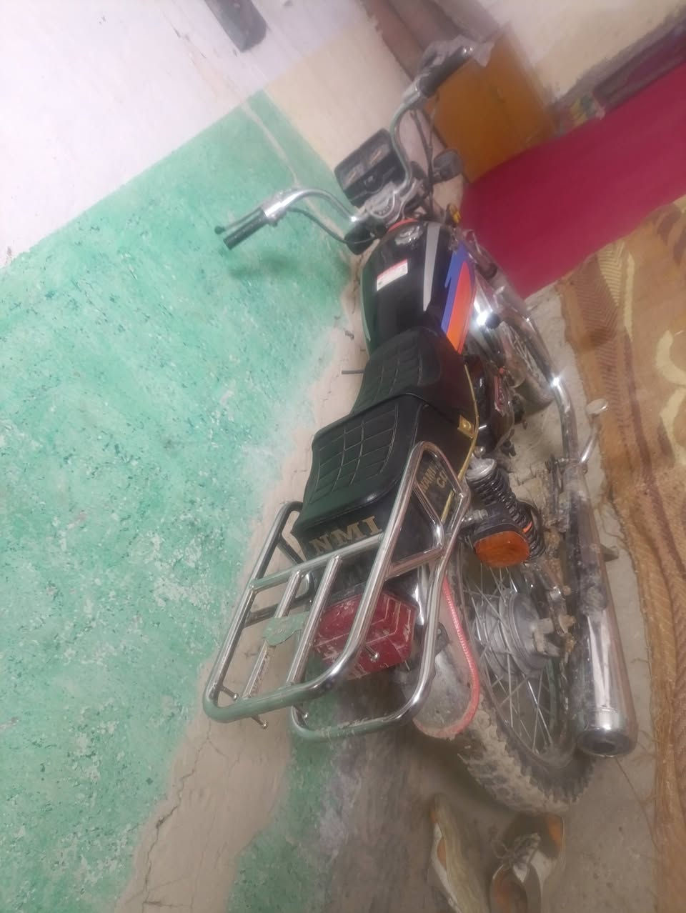 للبيع شاصي ارشه اصولي تعميره جديده اشاير كهربئيات كامله بس مكينه شد وتطلع 
٥٥٠ مجال قليل


**إذا كنت صاحب هذا الإعلان وتريد حذفه لأي سبب، رجاءا أرسل رسالة إلى الدعم الفني**