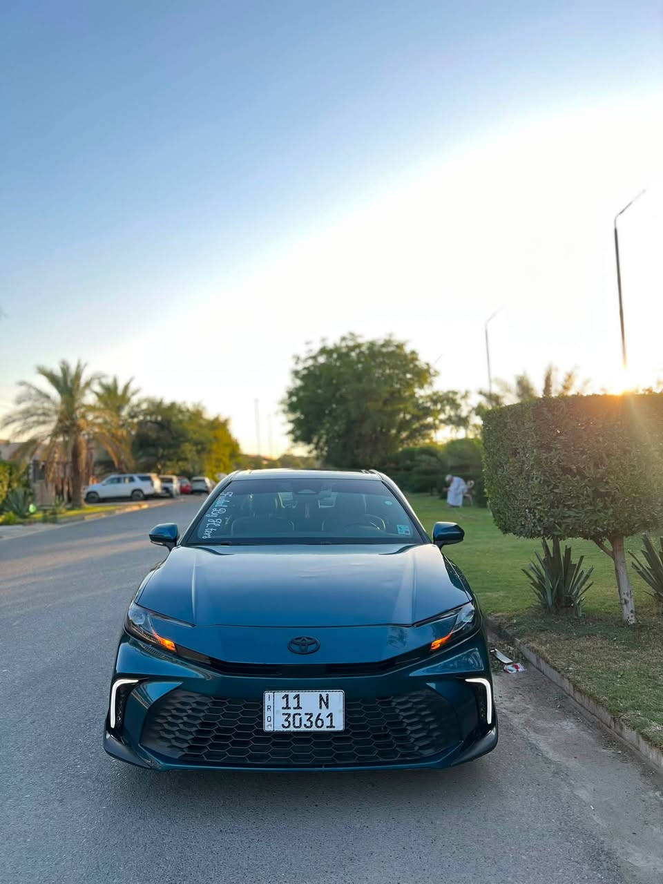 🚗 تويوتا كامري 2025 – SE Black / شكل رياضي
🔥 سيارة مواصفات راقية والسعر تنافسي جداً!

المواصفات:
 • نسخة SE Black الرياضية
 • لون خارجي مميز وشكل هجومي
 • داخلية نظيفة جداً
 • شاشة كبيرة
 • فتحة سقف
 • جنوط سوداء رياضية
 • LED بالكامل
 • بصمة تشغيل + دخول ذكي
 • رادار / كروز ذكي / سيستم أمان Toyota Safety

الحادث:
السيارة صار بيها فقط:
 • صبغ حافة البنيد
 • الجاملغ الأمامي
الجاملغ الخلفي رجع بارد بدون اي صبغ 
📞 للاستفسار:
***********
او زيارة موقع شركة الناجح العالميه بغداد حي الجامعه نفق الشرطه مقابيل مختبر الرازي
