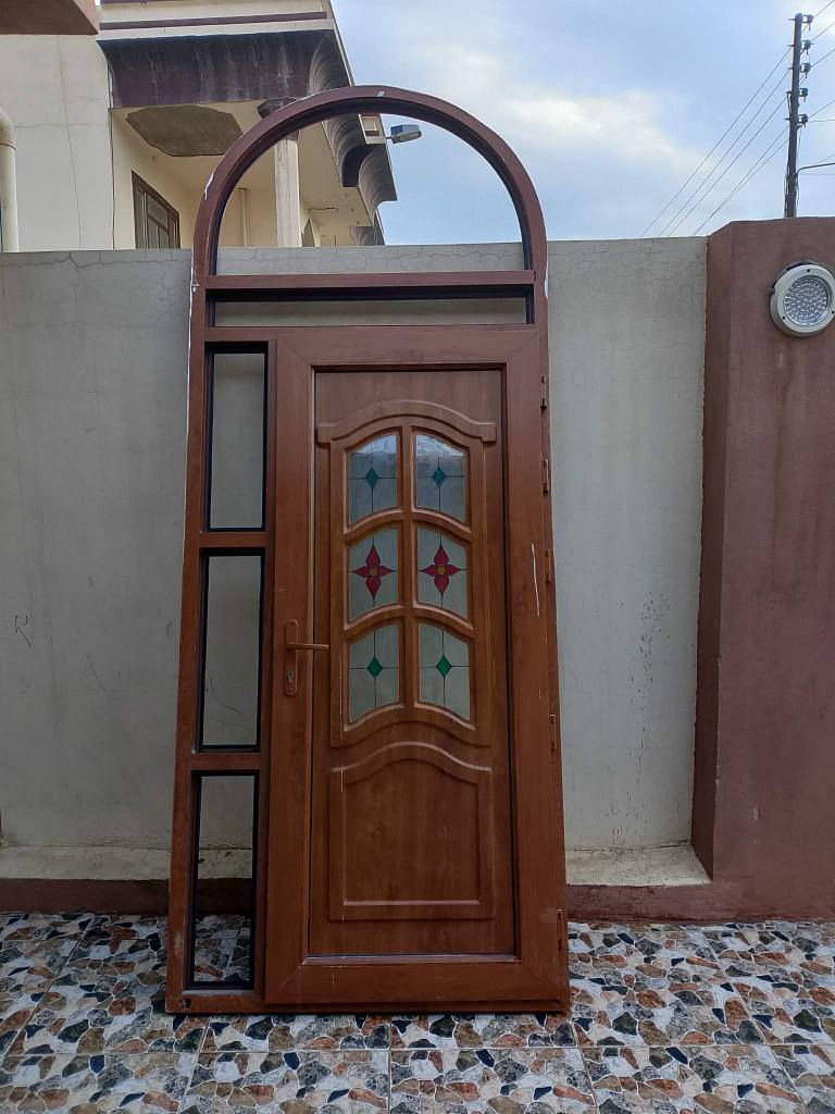 السلام عليكم اخواني باب بلاستك للبيع مابي عيب سعره 80 بي مجال الشراي يتصل ع الرقم *********** كركوك, العراق
