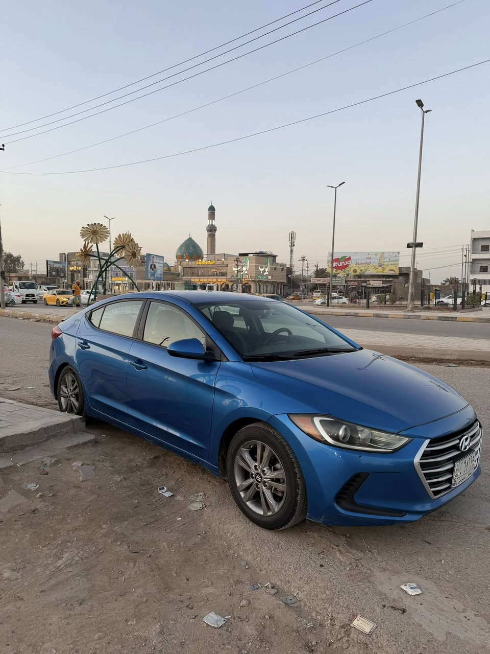 النترا 2018 رقم بغداد مشروع وطني الحادث والسونار موجود بالصور السياره بيهه حالوب قليل السعر 105 وبيهه مجال 
مكان السيارة الديوانية
***********
