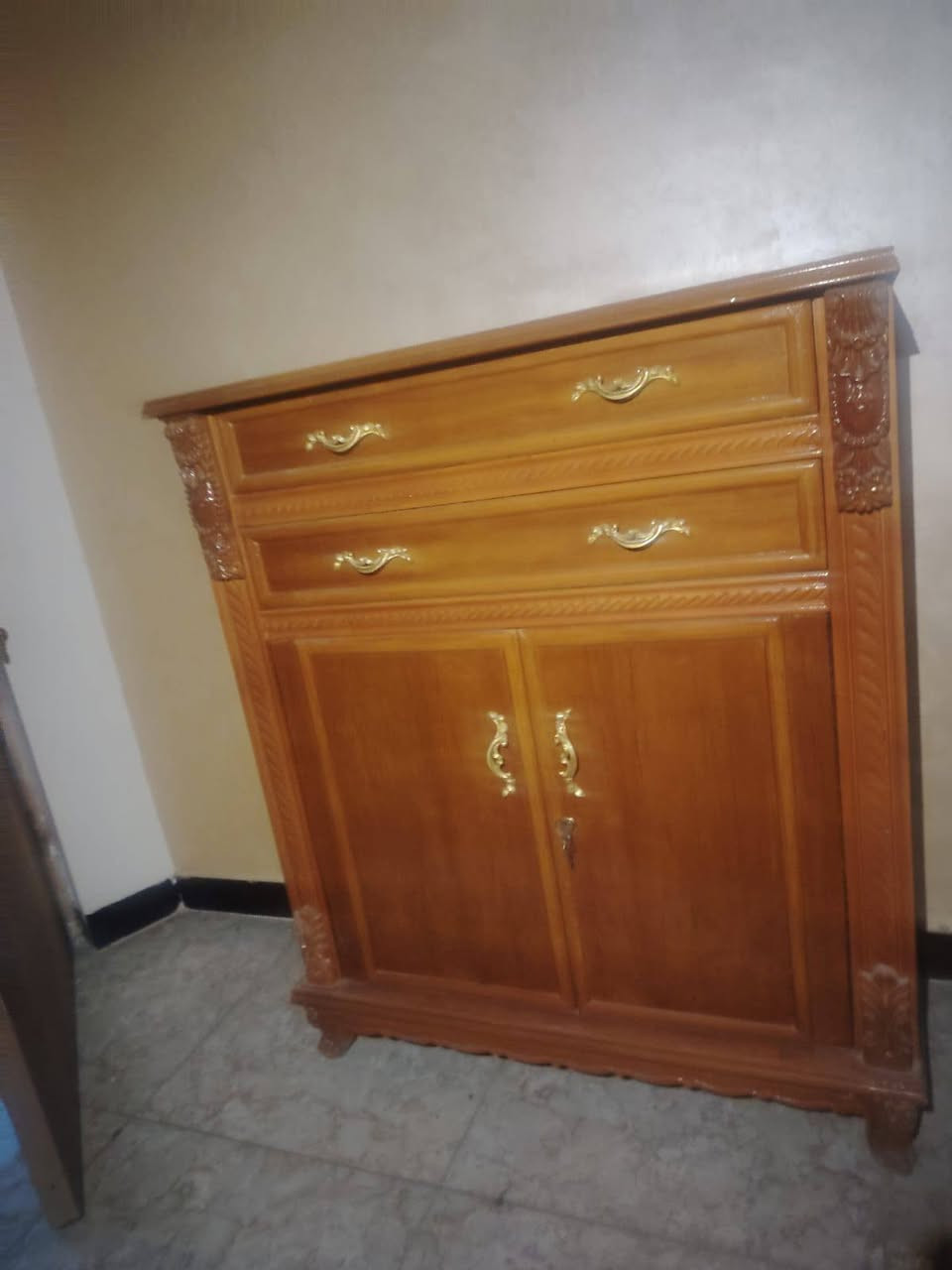 السلام عليكم
مكلف بل نشر فقط التفاصيل مراسلة الرقم على الواتساب
غرفة نوم صاج عراقي تفصال تزكام شغل درجه اولى
مستخدمة قليل جدا 
السعر مليون و  750 وبيها مجال للشراي 
للتواصل على الرقم واتساب 
***********
