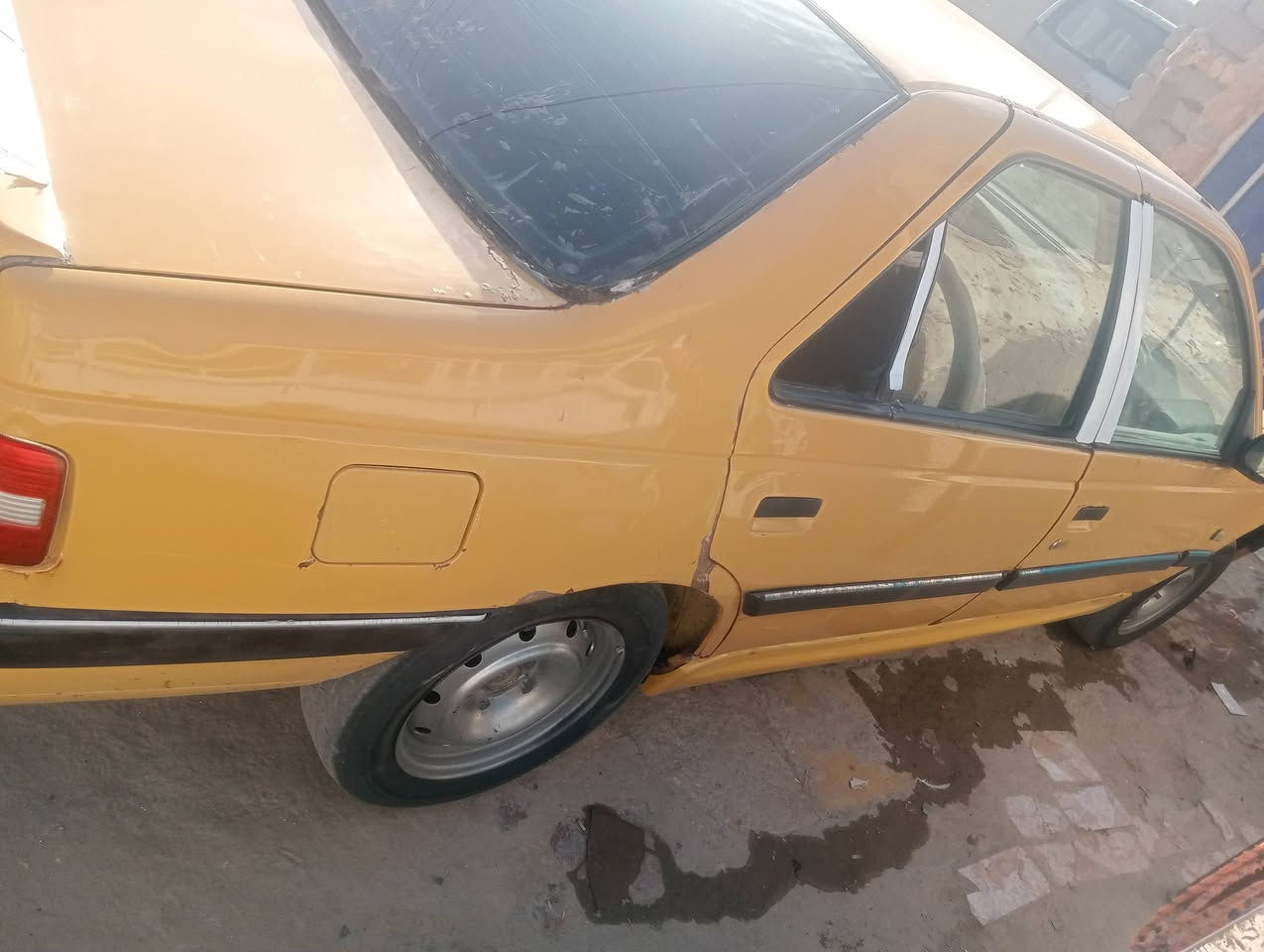 بيجو 405 موديل 15 رقم بصره الاماني سنويه عظم عاج ابيع بدون راعي اتعهدلك بسرقه وعشائر سعر 19 وبيها مجال قليل 
محرك وكير خير من الله تبريد ثلج غرفه ودشبول يخبلن 
مكاني الناصرية مركز ***********
