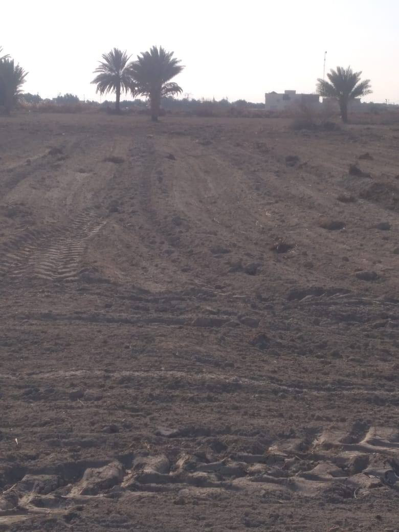 اللهم صلي على محمد وآل محمد 
السلام عليكم قطعة أرض للبيع  زراعيه طابو زراعي سند ٢٥ 
المساحه (٣ دونم و٣٠٠ متر ) تحتوي على نهر ماء للسقي محاذي للقطعه تقع خلف منطقة العوفي تبعد عن شارع سده محاويل حوالي ٧٥٠ متر للإستفسار اكثر لاتصال ***********
