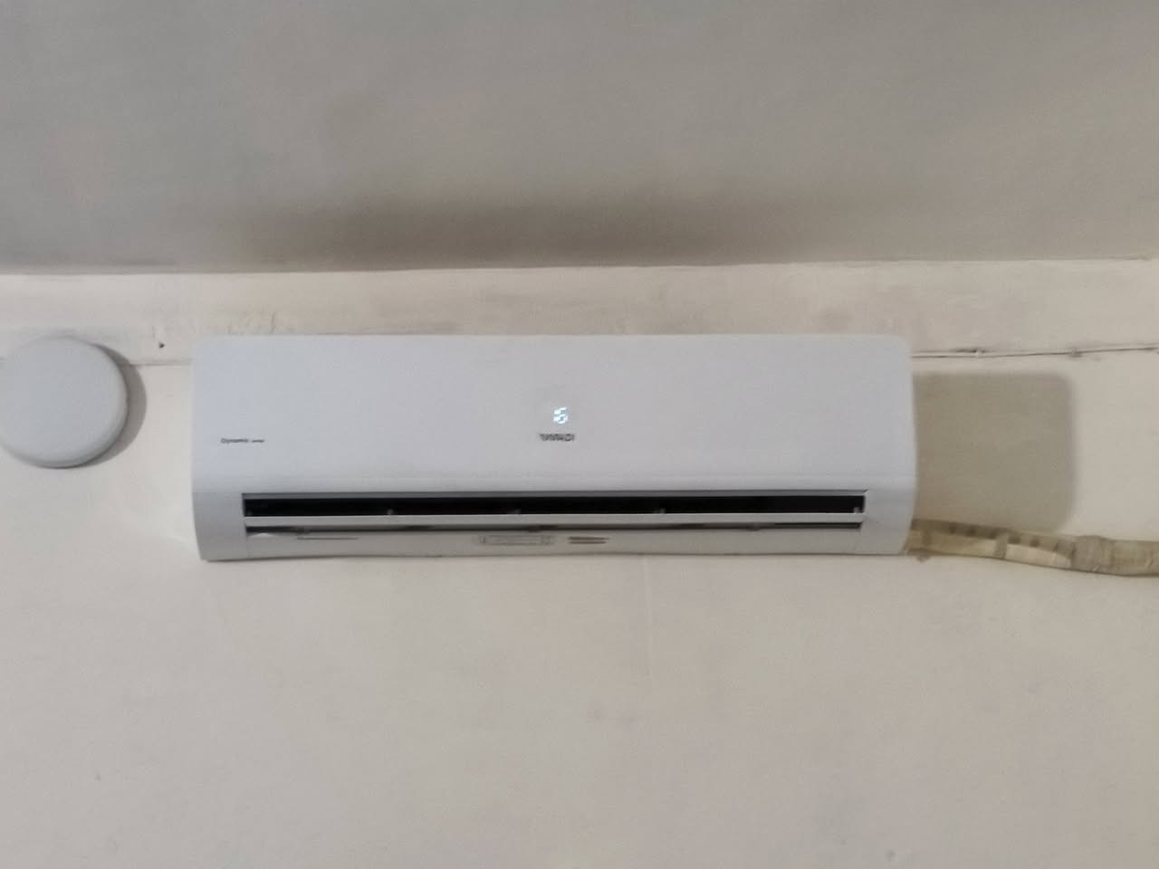 عندي سبلت الوادي للبيع فول نضافه استعمال أسبوعين واحد ب650 وبي مجال 
الاستفسار
***********
