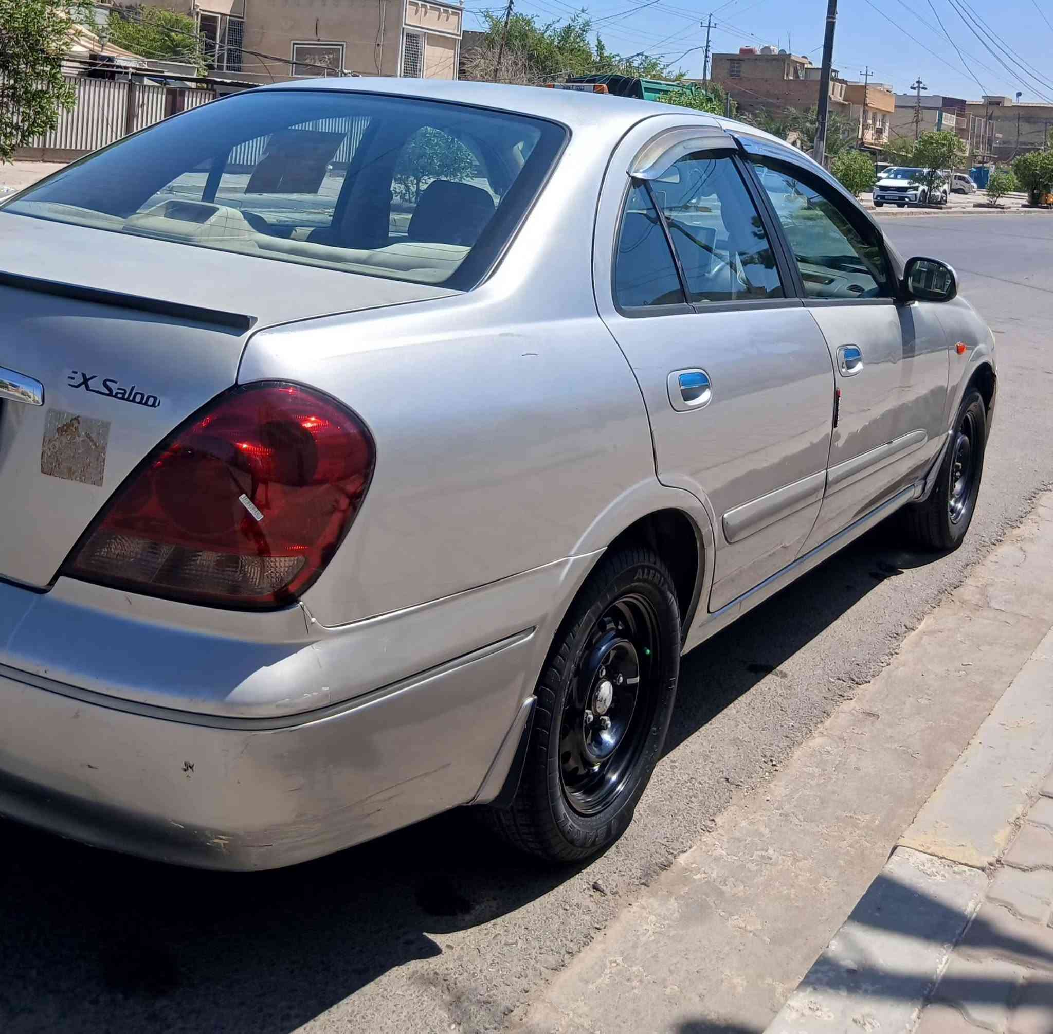للبيع سني ياباني ٢٠٠٨ محرك اسود .
كير ومحرك مكفول تبريد شغال 
القماره بيها جراد وصور السياره كدامكم 
ماشيه (١٦٩ ). رقم بغداد الانكليزي .سنويه لغايه ٢٠٢٩
دعاميه الاماميه مكشره .وصفحه اليمنه بيها شخوط .
العنوان .بغداد الشعب .
***********
