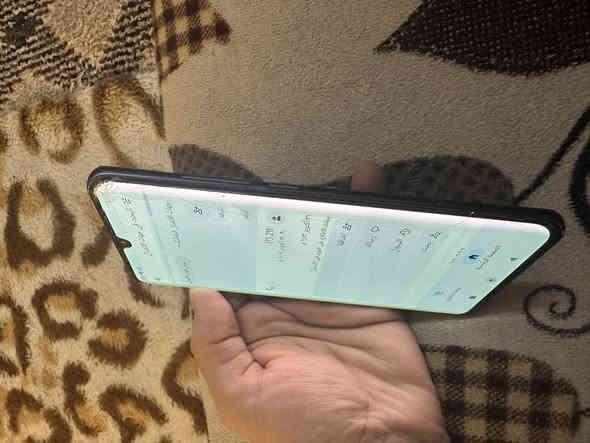 سلام علكم موبل شومي نوت 10 بي كم فطر بل المس مابين ذكر 128 كامل شغليه بس زوم يقارب شكل سعرو 100 ألف ***********
