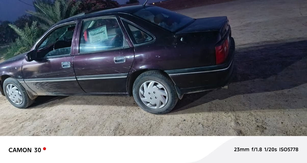 للبيع اوبل فكتره موديل 93 رقم نينوى دولي سنوية الى 2029 كير شرط محرك 18 شرط صبغ عام جمليه رقم الهاتف ***********
