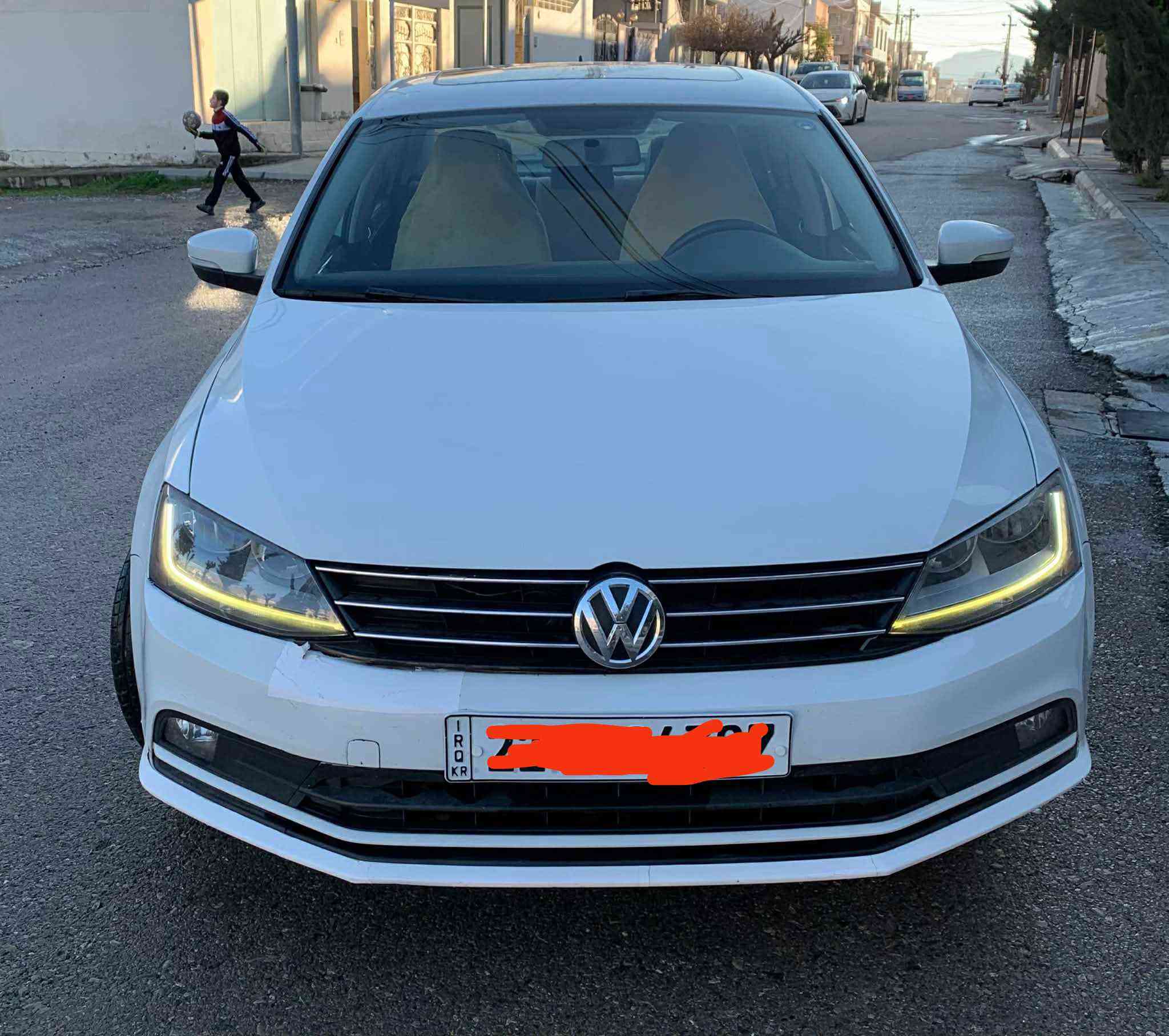 جیتامۆدێل 2017 زۆرجوانە پێش و پشتی کەپسە سەقف سڵایت دووپارچەونیوی بۆیاغەبێناوگرتن بۆپەیوەندی کردن *********** رانية, السليمانية
