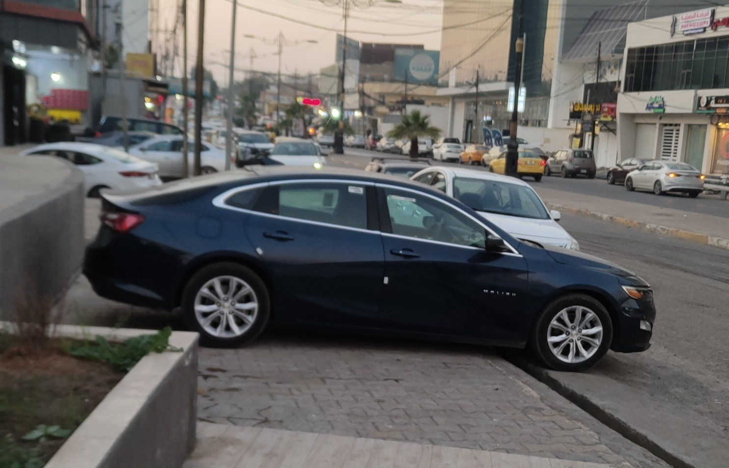 متاح ماليبو LT2 فول2022
‏‎السيارة ضررها جاملغ وباب السايق
‏‎السيارة رقم اربيل مسطرة باسمي اني الشرعي
‏‎‏‎مواصفات 
تشغيل عن بعد
بصمة تشغيل 
بصمة ابواب
مثبت سرعة
‏‎بانوراما
‏‎رادارات
‏‎بك لايت ليد
‏‎شاشة كبيرة
‏‎كشن كهربائي وكشنات هيتر
‏‎تحكمات وشفتات استيرن
‏‎هاند بريك بصمة
‏‎تبريد قطعتين ومناخين
‏‎كامرة دوارة
سيارة ماشية 75الف كيلو 
شرط سيارة برغي مامفتوح بيها وكلها شرط واسبير مانازل
‏‎مكان السيارة ايسر
‏‎


**إذا كنت صاحب هذا الإعلان وتريد حذفه لأي سبب، رجاءا أرسل رسالة إلى الدعم الفني**