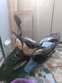 ابريز بغبغاء للبيع دراجه جديده مكينه ابدل زنجيل بس خرسه كفرات ختم واحد...