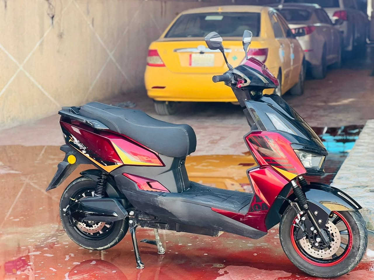 دراجه شحن للبيع او مراوس ابانزين 

6 بطاريات دبل 

سرعه 80  

موديل 2025

 ***********
