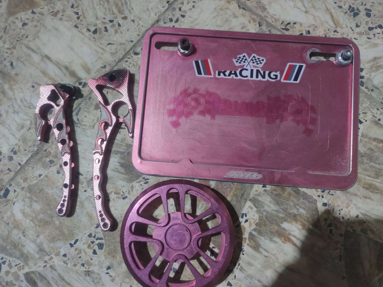 سلام عليكم غراض للبيع تزويد السعر خاص مكاني نجف***********
