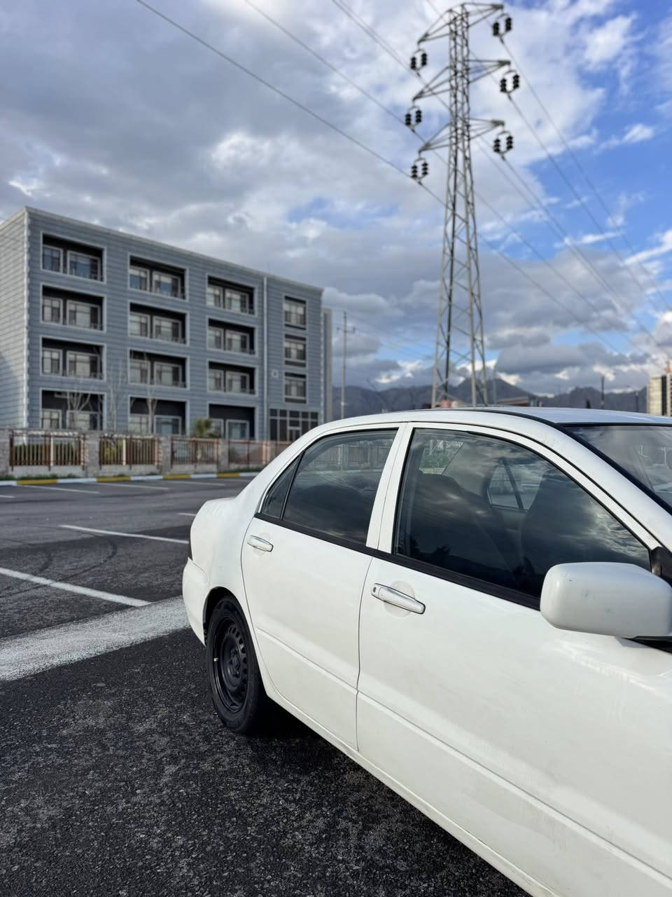 لانسەر مەکینە گەورە٢٠١١
ڕەقەم خصوصی بەغدا بێ موشکیلە سەنەوی پلاستیکی خۆی لەگەڵە. ✅
سەیارەکە جوانو جائیزە 
گێڕو مەکینە بەشەرت
تەبرید ساردو گەرم بەشەرت
کارەبیەت مەزبوتە نرخی گونجاوە بێ مەسروفە 
بۆیاغ پەڵە کارتێک ،تەعدیلە ئەوەی تر لەسەر کاڵ بونەوە بۆیاغی زۆر زۆر نیە. 
ناونیشان:ڕانیە 
 بۆ زانیاری زیاتر ژ.م***********
