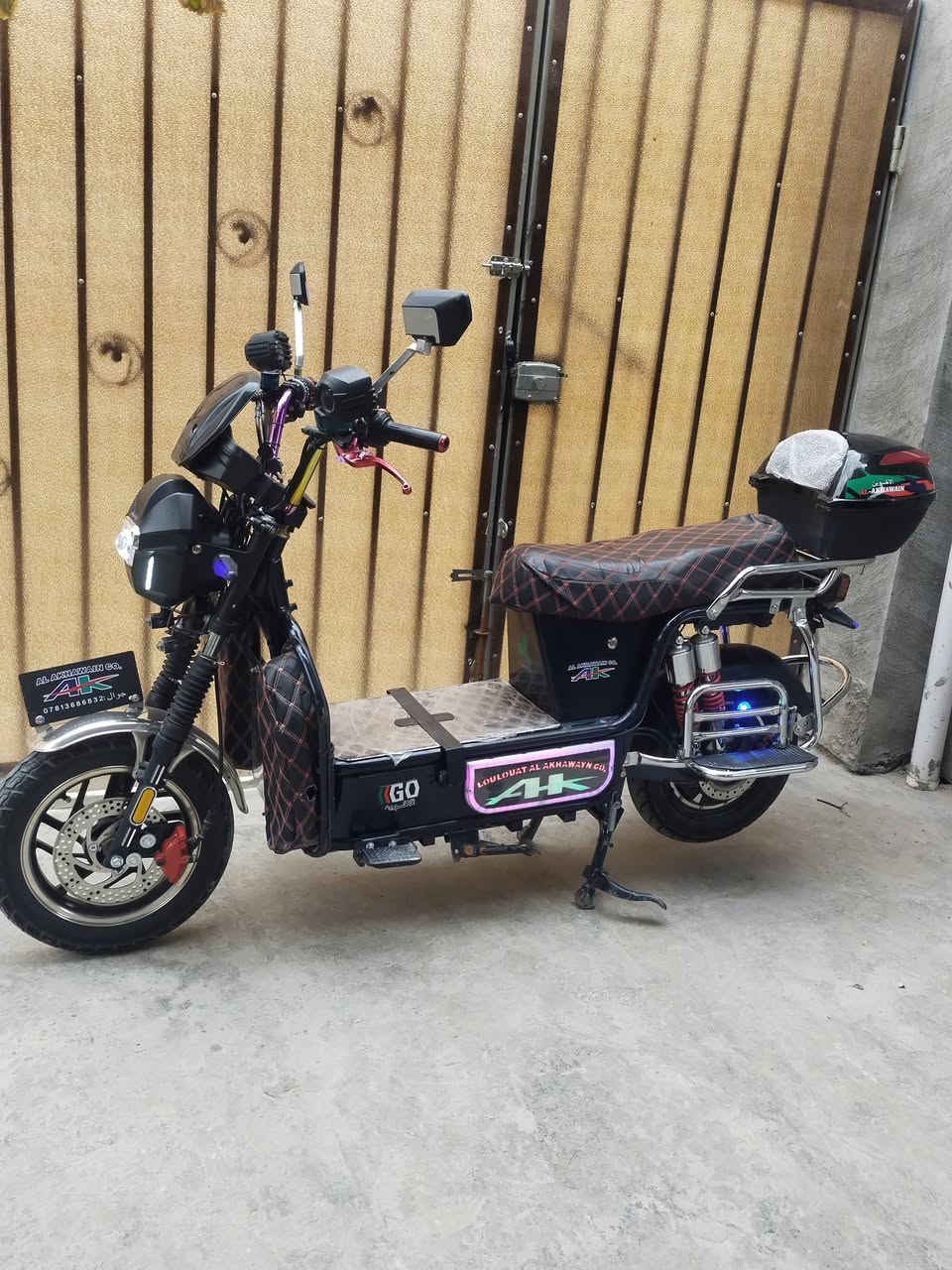 سلام عليكم دراجه شحن للبيع موديل 2025ست بطاريات علفحص دراجه حيل نضيفه مكاني فلوجه للستفسار الاتصال على الرقم ***********بي واتساب
