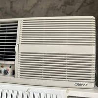 مكيفات للبيع ٢طن استخدام موسم واحد. 07805278341