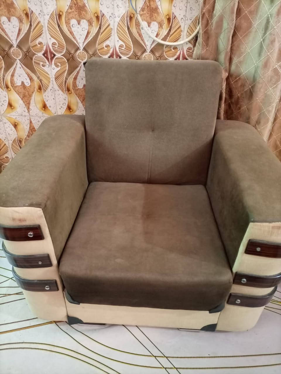 تخم 8 مقاعد ثنين قنفات وثنين كراسي سعره 60


**إذا كنت صاحب هذا الإعلان وتريد حذفه لأي سبب، رجاءا أرسل رسالة إلى الدعم الفني**