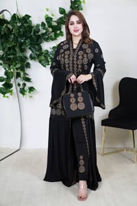 عباية خليجية • طقم 5 قطع • ألوان متعددة