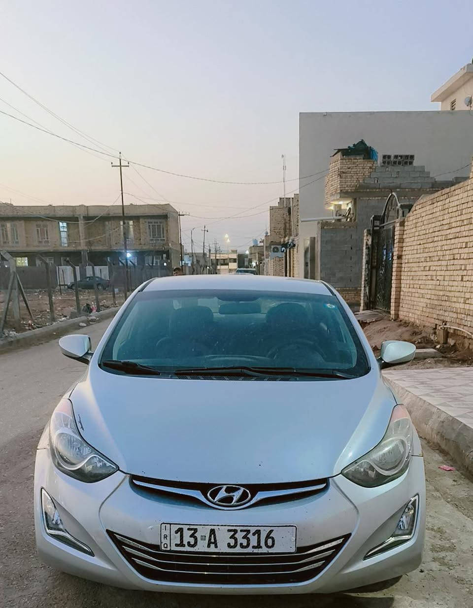 لانتره موديل 2012 رقم ميسان انكليزي راعيه ميسان
‏سياره وارد امريكي مكينه 2000 دوش حادثه بمريكا باب السايق فقط سياره كير مكينه خير من الله مابيه تبديل بس باب السايق فقط  سياره بيه صفحه رش صبغ بدون تكم ولا دواخل والباقي مكفول كهربائيات جاهزه تبريد جاهز حداديه جديده تايرات جدد  هاي كل التفاصيل  خاص مقلق  ***********   / ‪***********‬ السعر 93 ورقه وليكلي بيه مجال اي تعال شوف وعاملني
