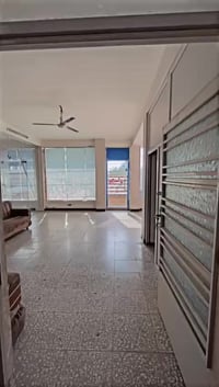 يتوفر شقق للايجار في تقاطع الدرويش شارع البداله مقابيل جامع الحميد 3 ن...