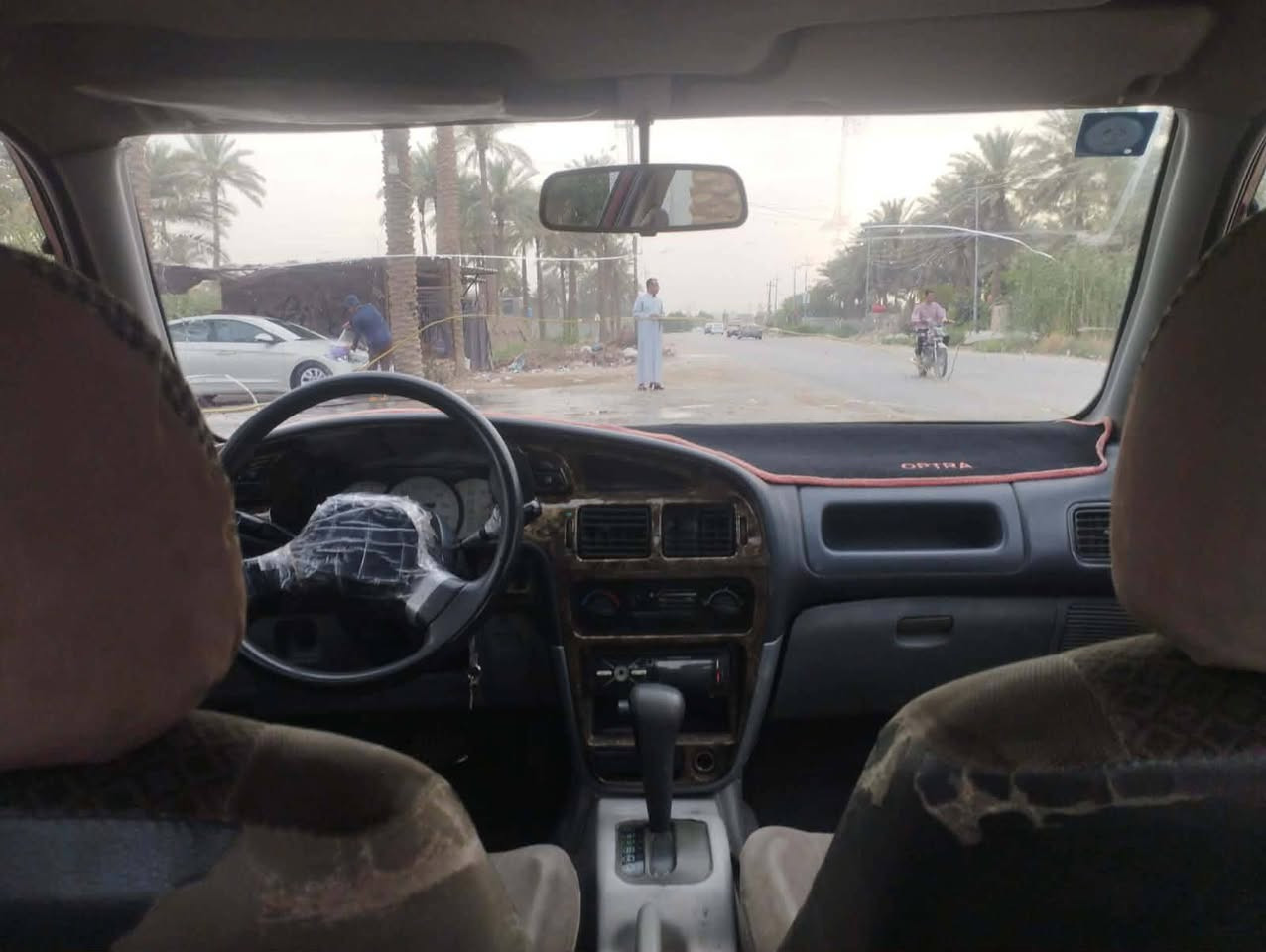 سلام عليكم ورحمة الله براتون موديل 2005 كير ومحرك خير من الله كشرهه لبلادي تبريد بس عوزه كمبريسر رقم بغداد السعر ٤٥وبيه مجال مكاني بغداد ***********رقمي
