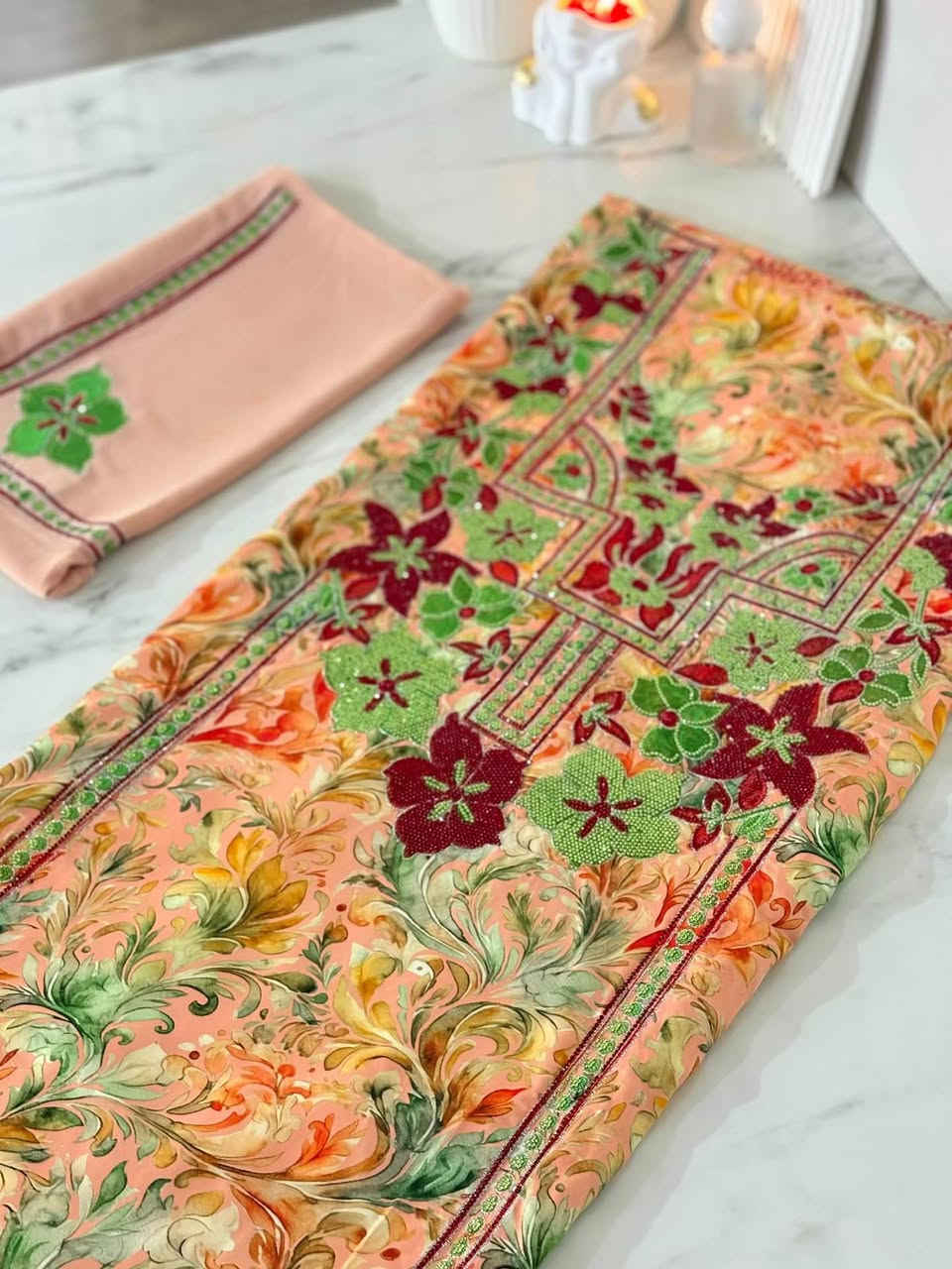مخور حرير إيطالي VIP ✨
فول تطريز 🧵 فول لمعه ✨
توصيل جميع محافظات العراق 🇮🇶 بغداد, العراق


**إذا كنت صاحب هذا الإعلان وتريد حذفه لأي سبب، رجاءا أرسل رسالة إلى الدعم الفني**