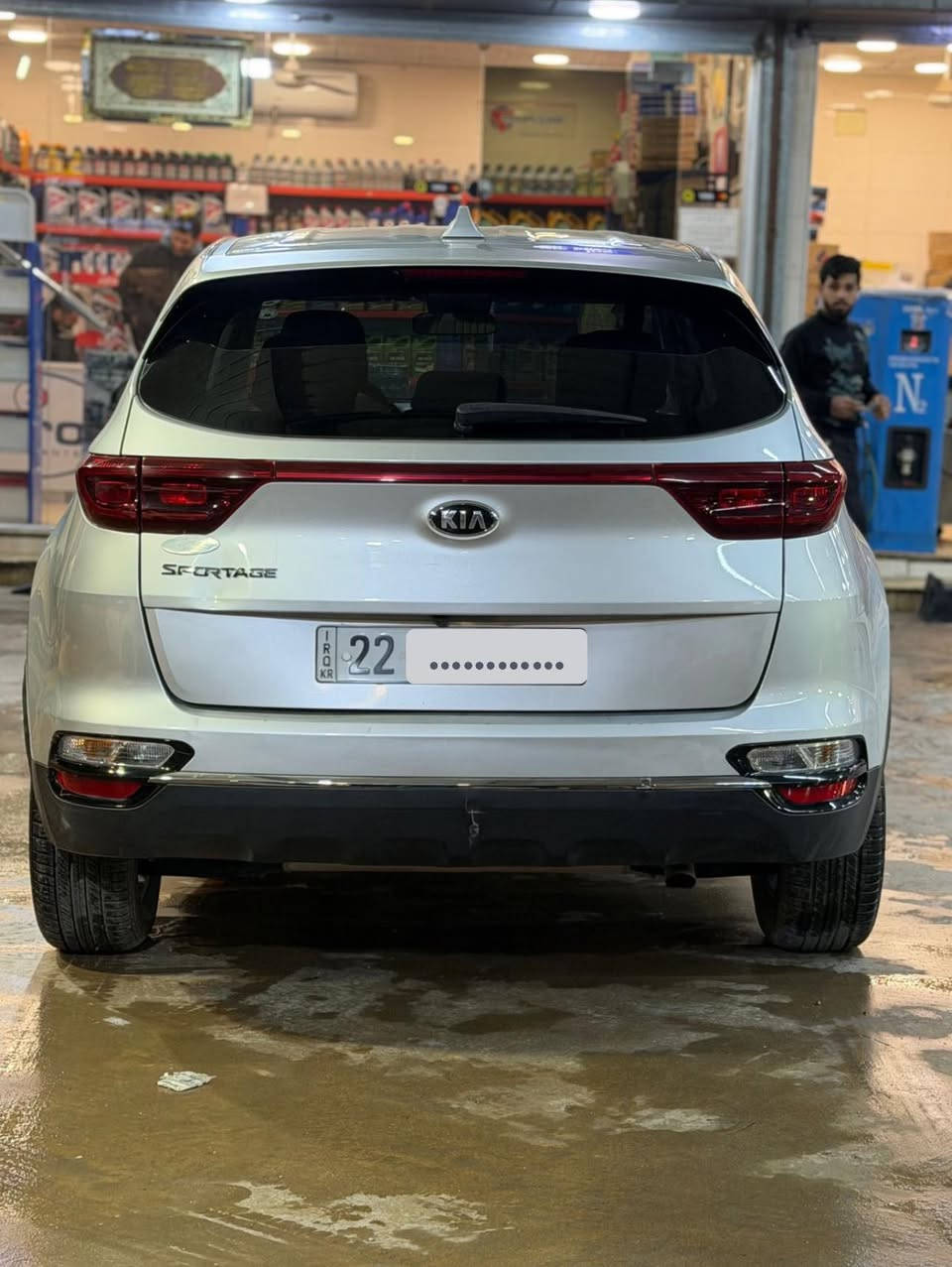 سلام عليكم                                                                          كيا سبورتج 
موديل 2020
محرك 2400
فور ويل 
مواصفات عاديه 
السونار مرفق مع الصور 
شواصي لغود مكفولات
 ماشيه 82 الف كيلو
رقم اربيل الجديد 
السعر 130$ وبي مجال بسيط
مكان السياره بغداد حي اور 
للاستفسار الاتصال او المراسله واتساب 
☎️***********
