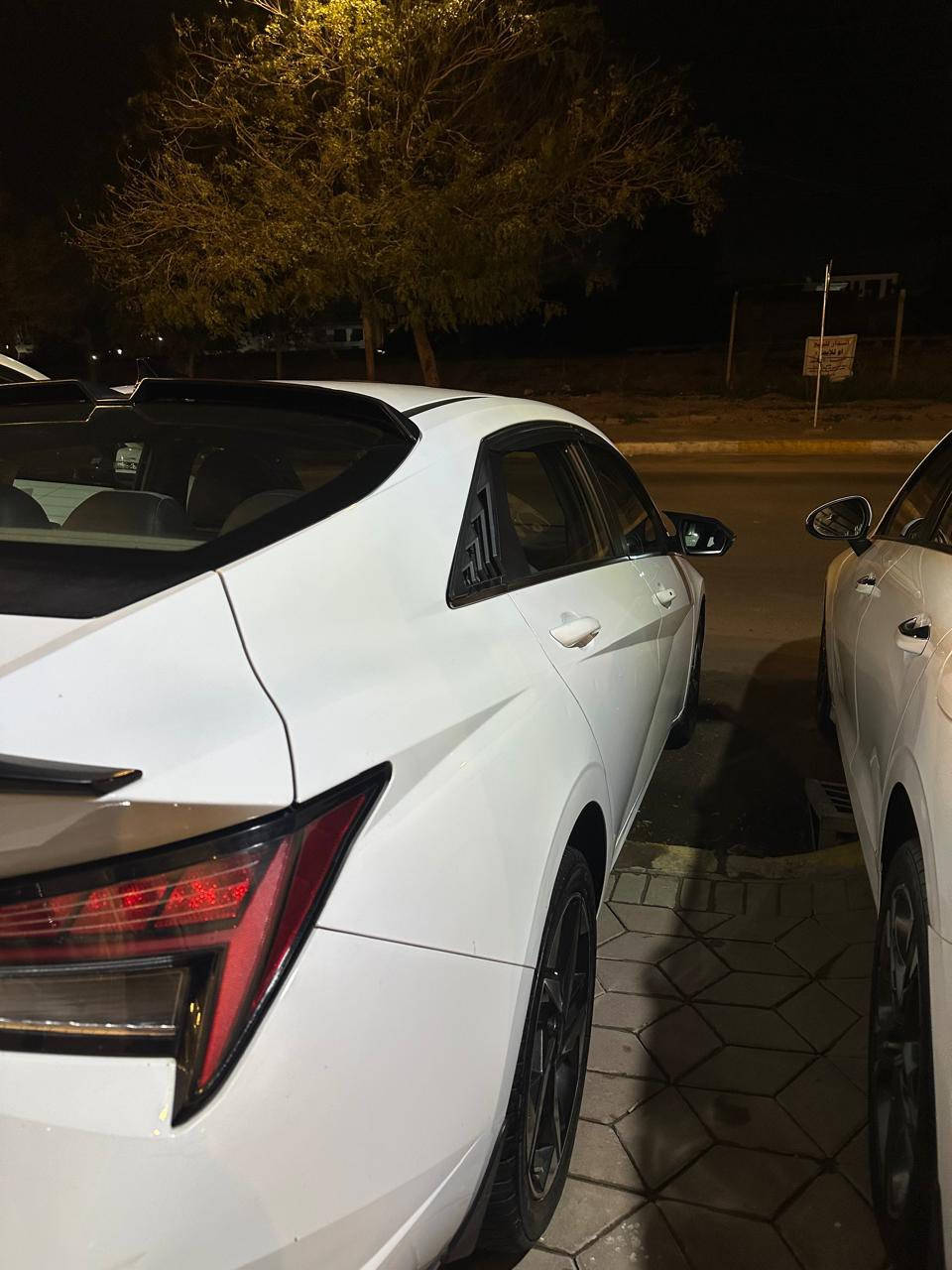 السلام وعليكم للبيع
هونداي النترا 2022 خليجية كفالة من الصبغ 
فول مواصفات 
فتحة 
كشنات جلد
كشنات كهرباء
تحكمات ستيرين
تشغيل عن بعد
دخول ذكي
حساسات
اشاير بلمري
محرك 2000 دوش
بصمه ابواب
وبعد بيها اهواي مواصفات
ماشية 60 الف كيلو متر
السعر:173 وبيها مجال بسيط السياره خليجية اصل مو صيني 
الرقم :***********
مكان السياره بغداد المنصور
