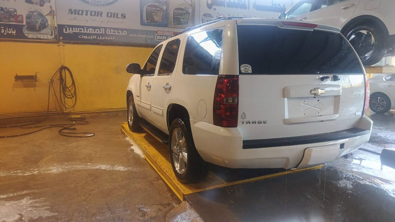 سلام عليكم تاهو موديل 2011 رقم أربيل إنكليزي شرط مداور ثاني يوم السياره جاهزه من كير مكينه تبريد  ثلج منضومه غاز الضرر جاملغ وبنيد مبدل فقط السعر 220وبيهه مجال للاستفسار اتصال ***********  مكان السياره النجف
