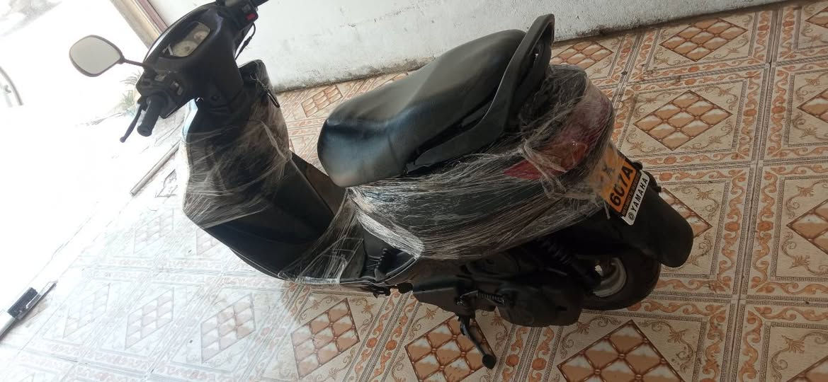 السلام عليكم للبيع دراجه نوع فراشه كرستال مال رمبه الدراجه جديده واحله من الصور السعر 550 اعنوان بابل محاويل مقابيل كراج المحاويل الشراي يتصل ارقم ***********
