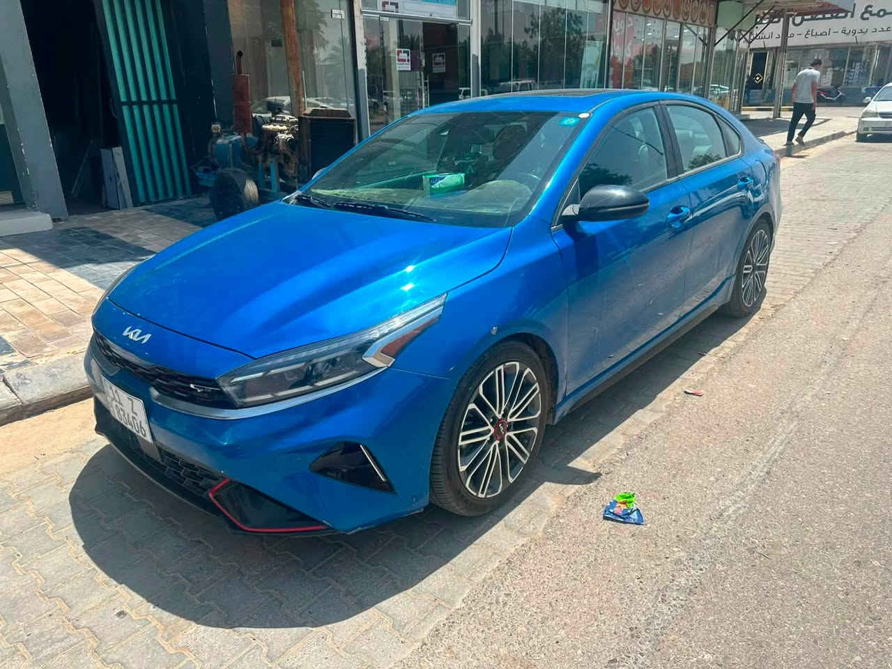 فورتي 23 جيتي فول 
رياضي بيها بارد يم قبق جنطة وصبغ ربع بنيد وجاملغ 

السعر 160مكان النجف 
***********
