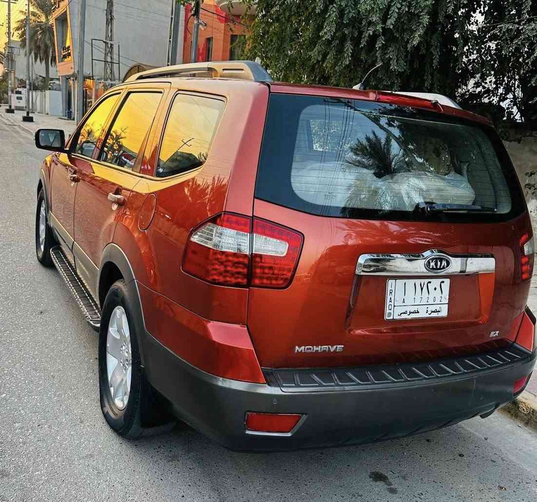 السلام عليكم 
للبيع كيا مهافي 2009 خليجي بيهه قطعتين  صبغ رقم بصره السياره جاهزه من كلشي كير محرك حداده تخم تاير تبريد 7راكب3قطع تبريد رايدهه ب 105وبيهه مجال بسيط للستفسار الاتصال ***********مكانهه ميسان حي الصحفين
