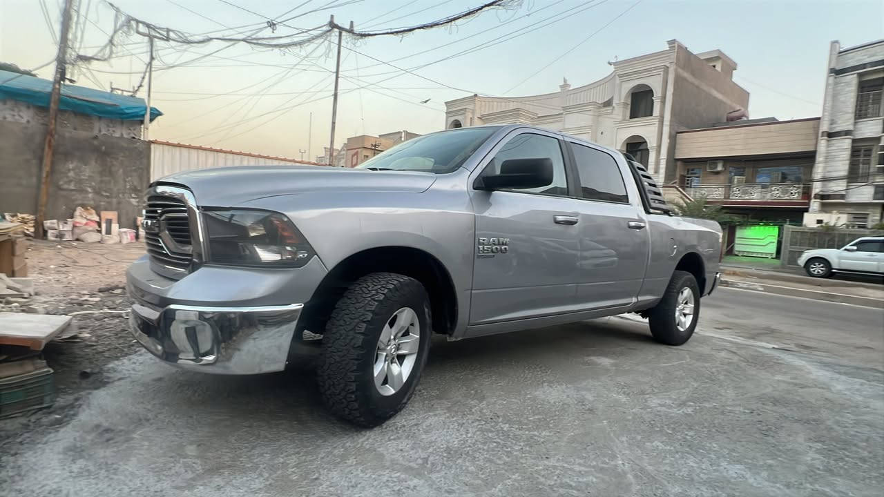 السلام عليكم
دوج رام مديل ٢٠٢١ 
محرك ٥٧٠٠
رقم بغداد
حادث بجم تصليح درجه أولى
باب طويل سياره جاهزه
سعر مناسب لشراي 
***********
