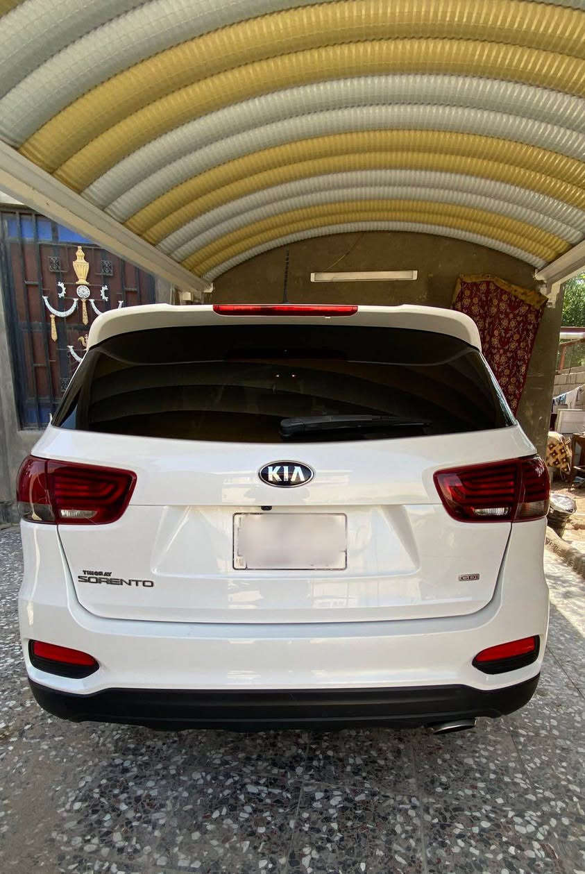 سورنتو 20 وارد امريكي محرك اربعه سلندر 2400 حادثه بس البنيد مبدل والباقي كفاله سياره جديده ماشيه 49 ألف مواصفاتها سبعه راكب تحكم استيرن وردار بالمرى وشاشه وكامره خلفيه جاهزه من كل شي تبريد قطعتين رقم بصره تحويل مباشر مكانها ابو الخصيب حمدان  وسعرها 210 والشراي يتصل *********** البصرة, العراق
