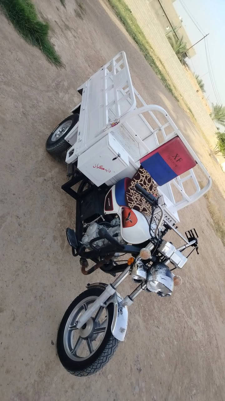 سلام 👋عليكم صقر للبيع السعر 1500 العنوان حمرين 
الهاتف ***********
